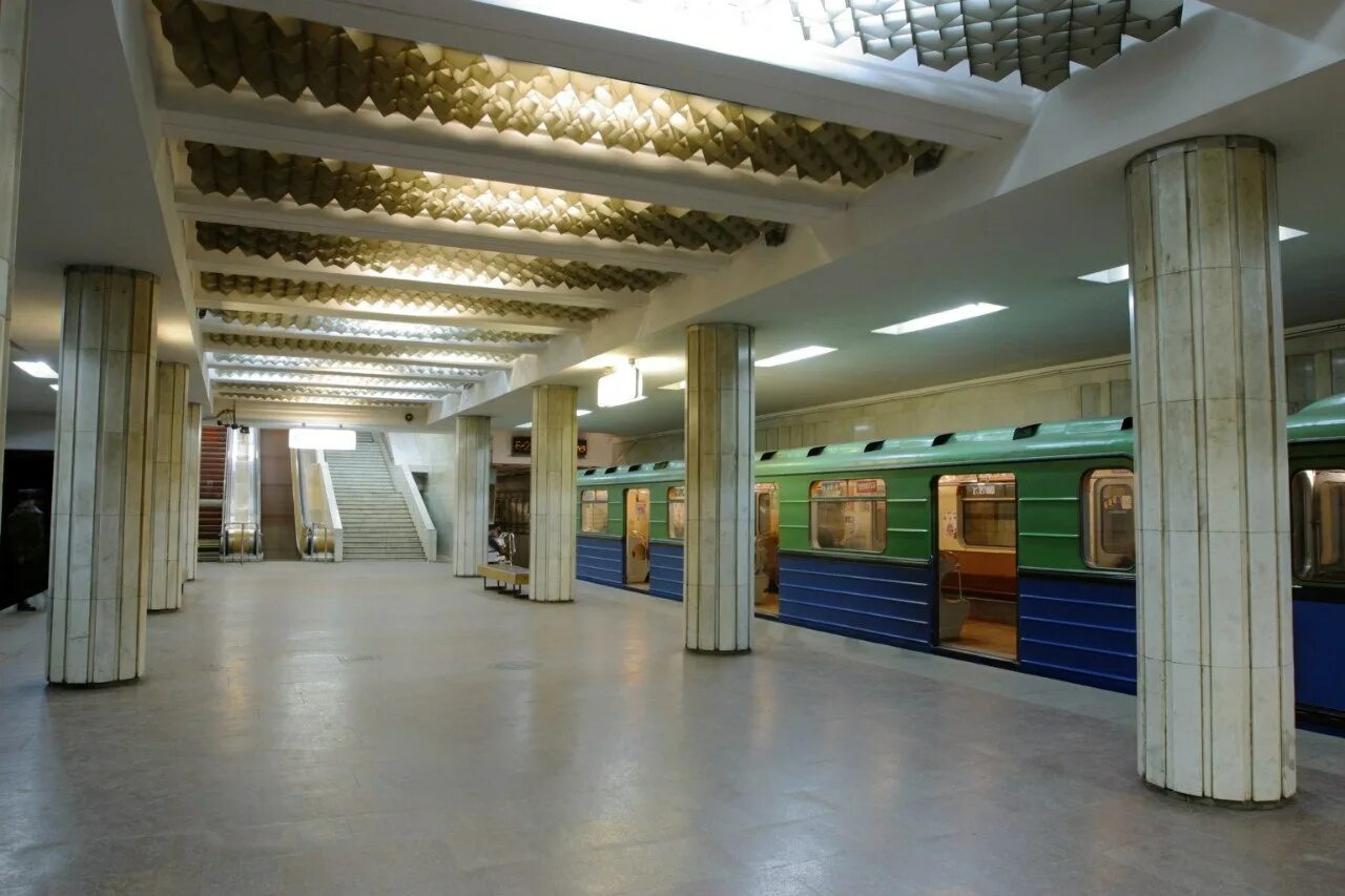 Холодное станция. Метро холодная гора харьков. харьковский метро станция холодная гора. станция метро холодная гора. харьков метро фото.