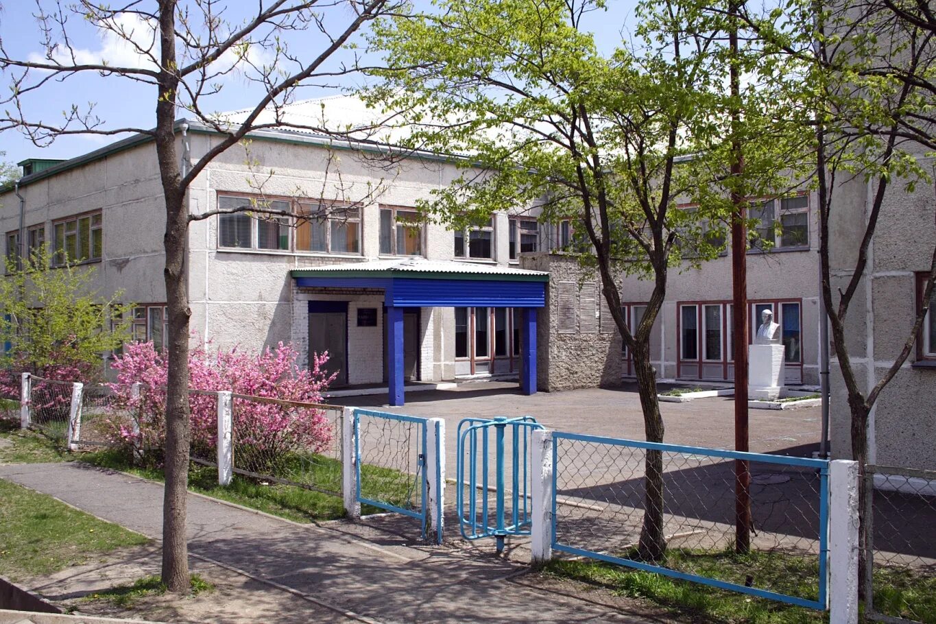 15 поселок. Торез поселок шахты 9-10. Поселок штыково приморский край. Гостевой комплекс за холмогоровкой. 15 поселок.