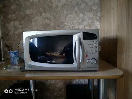 Продам микроволновку бу
