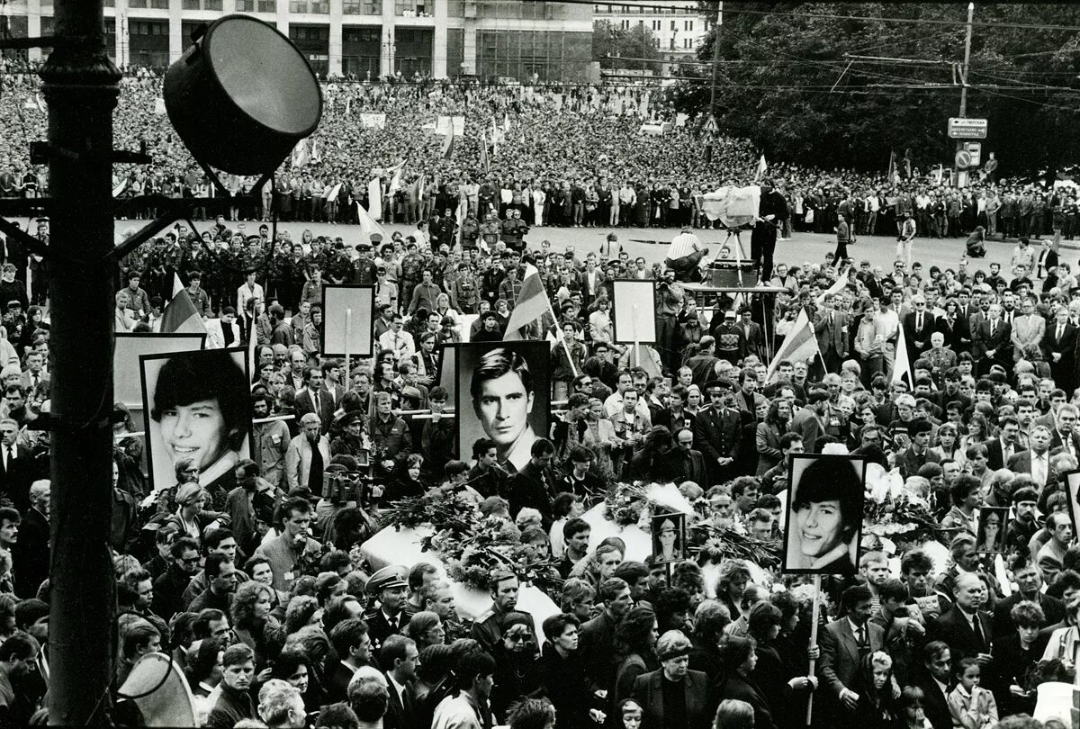 Распада москве. Августовский путч 1991. СССР 1991 год. Революция 1991. Государственный переворот.