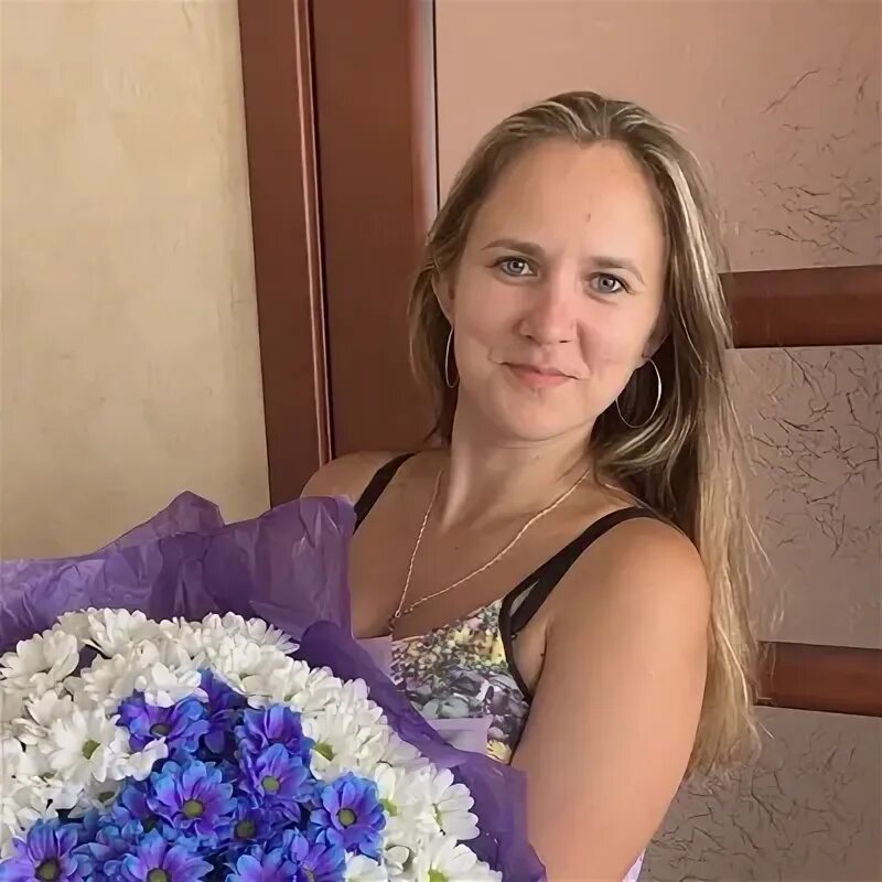 Узнай сколько людей носят фамилию Вильковская