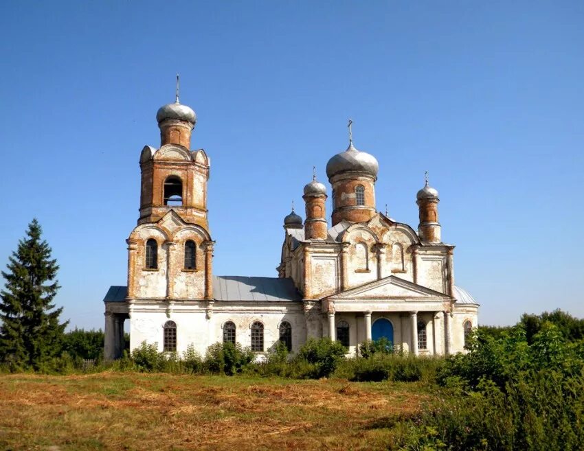 Церковь Банищи Льговский район. Банищи Льговский район Курская область. Село Банищи храм. Церковь в Банищах Курской области.