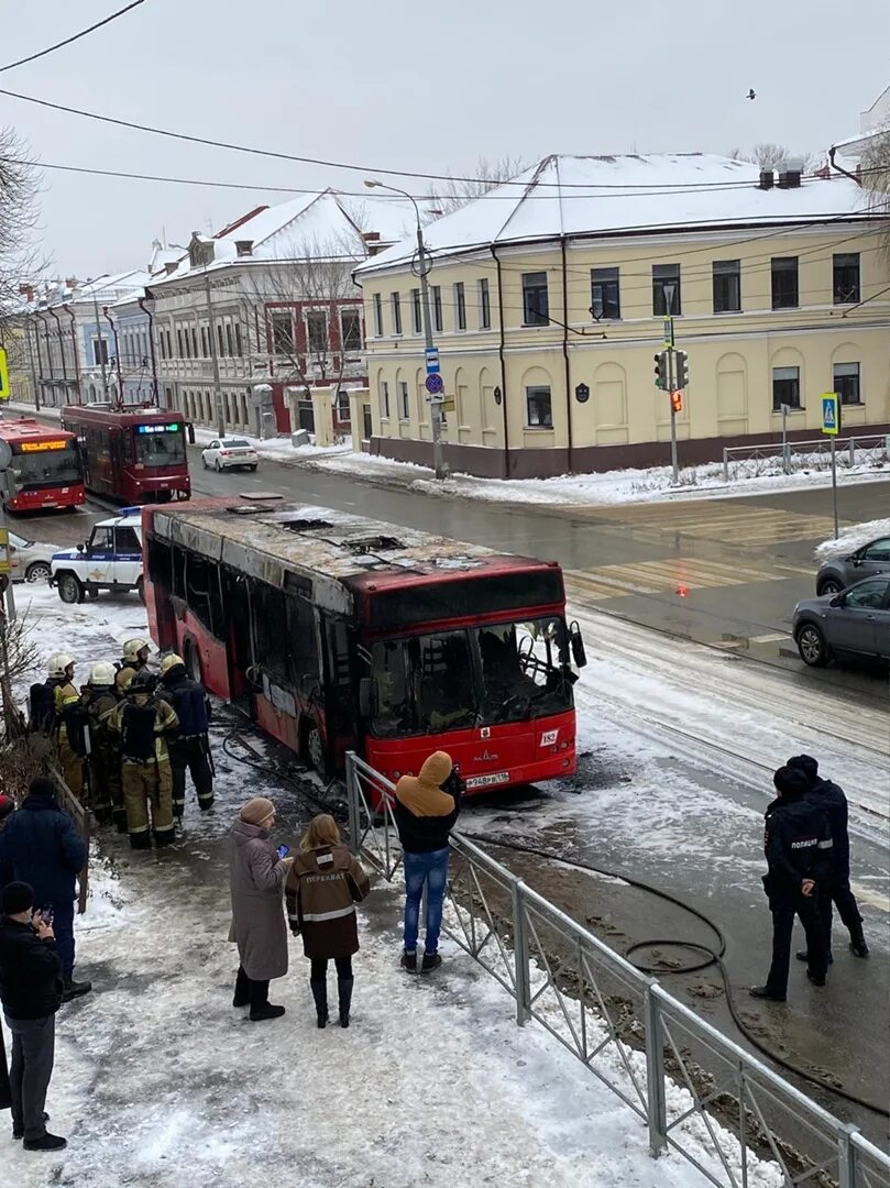 Какой сегодня в казани. Автобус Казань. Казань сейчас. Казанский автобус пожар.