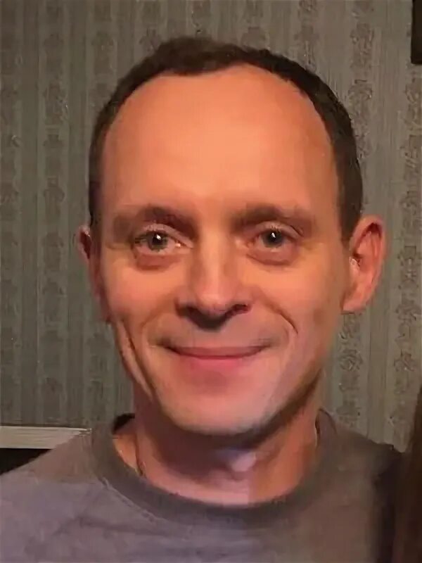 Kieron richardson and parry glasspool. Риз парри джонс. Кирон мур ирландский актёр. Кирон мур актер академия вампиров. Harry glasspool.