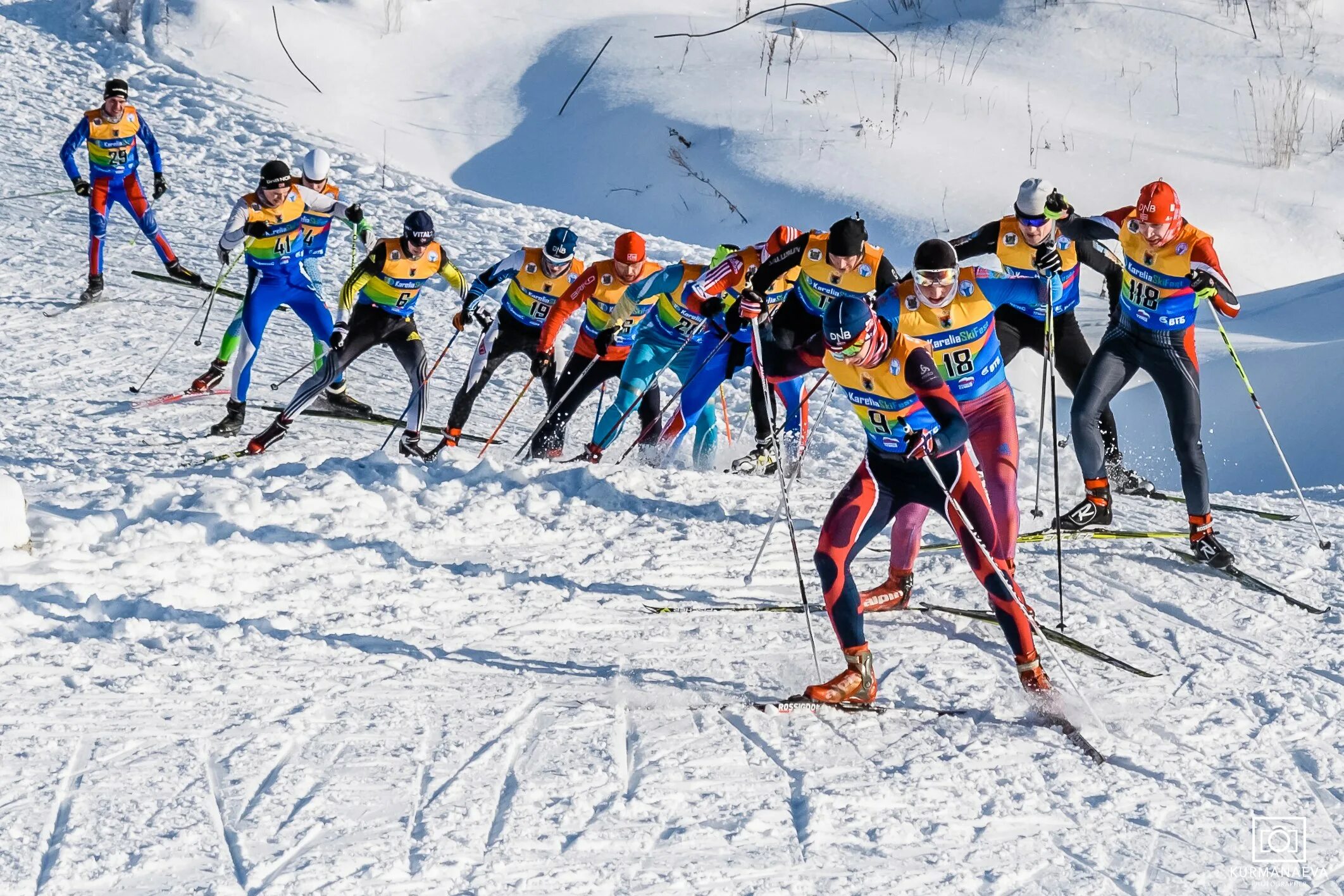 Competition на русском. Карелия ски фест. Лыжный спорт лыжные гонки. Гонки на лыжах.