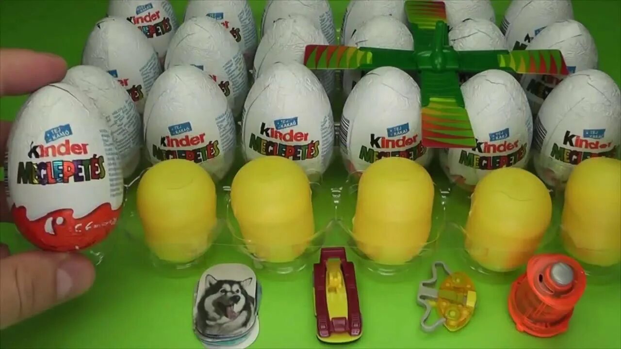 24 kinder. Яйцо Киндер сюрприз Шрек. Шоколадное яйцо Киндер сюрприз Шрек.