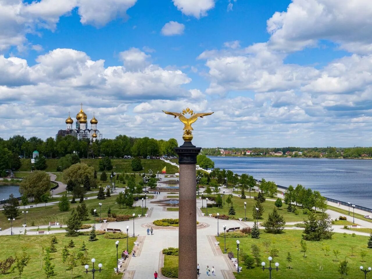 День г ярославля. Ярославль. День города Ярославль. Ярославль достопримечательности. Иваново достопримечательности набережная.