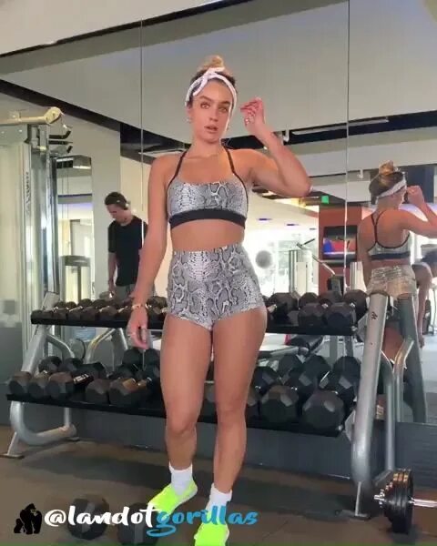 Sommer ray Gym. Nikki north