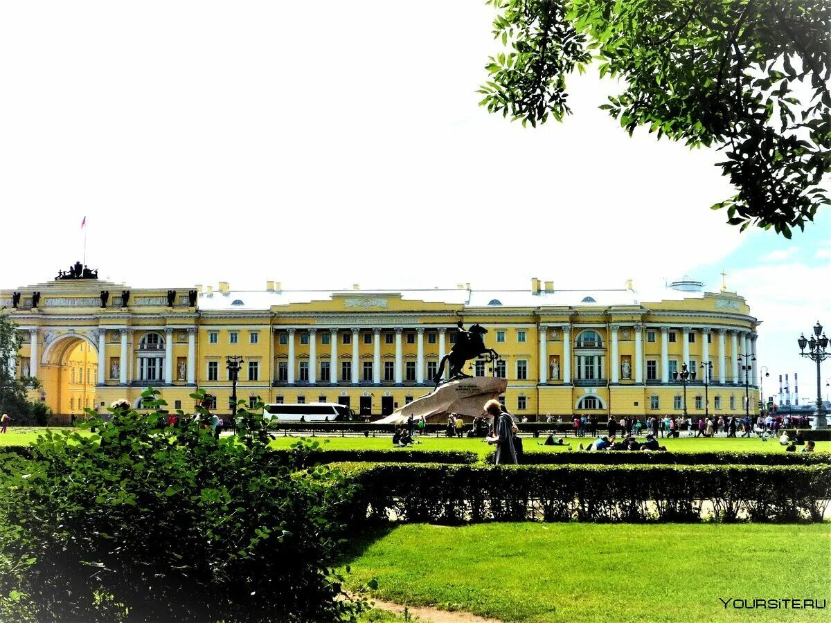 Сенатская площадь в питере. Сенатская площадь. сенаторская площадь в санкт-петербурге. сенатская в петербурге. достопримечательности санкт-петербурга сенатская площадь.