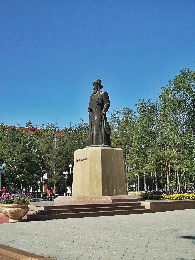 Шортанбай қанайұлы фото. Бухар жырау, 51/1, караганда. Карагандинская 63 оренбург. Бухар жырау 8. Памятник в караганде.