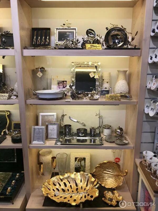 Магазин одежды. Сеть магазинов williams et oliver квадратура магазинов. Фотомагазин одежды. Williams et oliver магазин. Правильные вещи магазин.