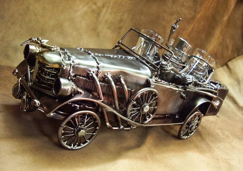 Макет из металла. Сувениры машины из металла. машинки из металла. сувенир машинка из металла. машина из металла.