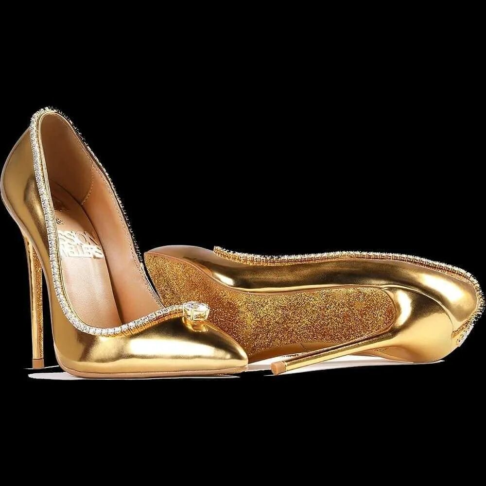 Самые ботинок. Jada Dubai passion Diamond Shoes - 17 млн. Долларов. Туфли Пэшион Даймонд. Jada Dubai passion Diamond Shoes. Jada Dubai туфли.