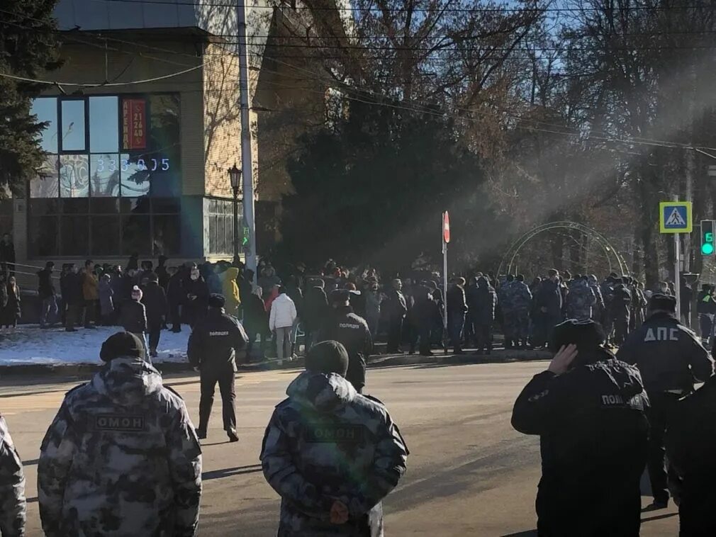 Митинг в Ставрополе. Митинги в Ставрополе 2022. Митинг в Ставрополе сегодня. Фото митинги Ставрополь.