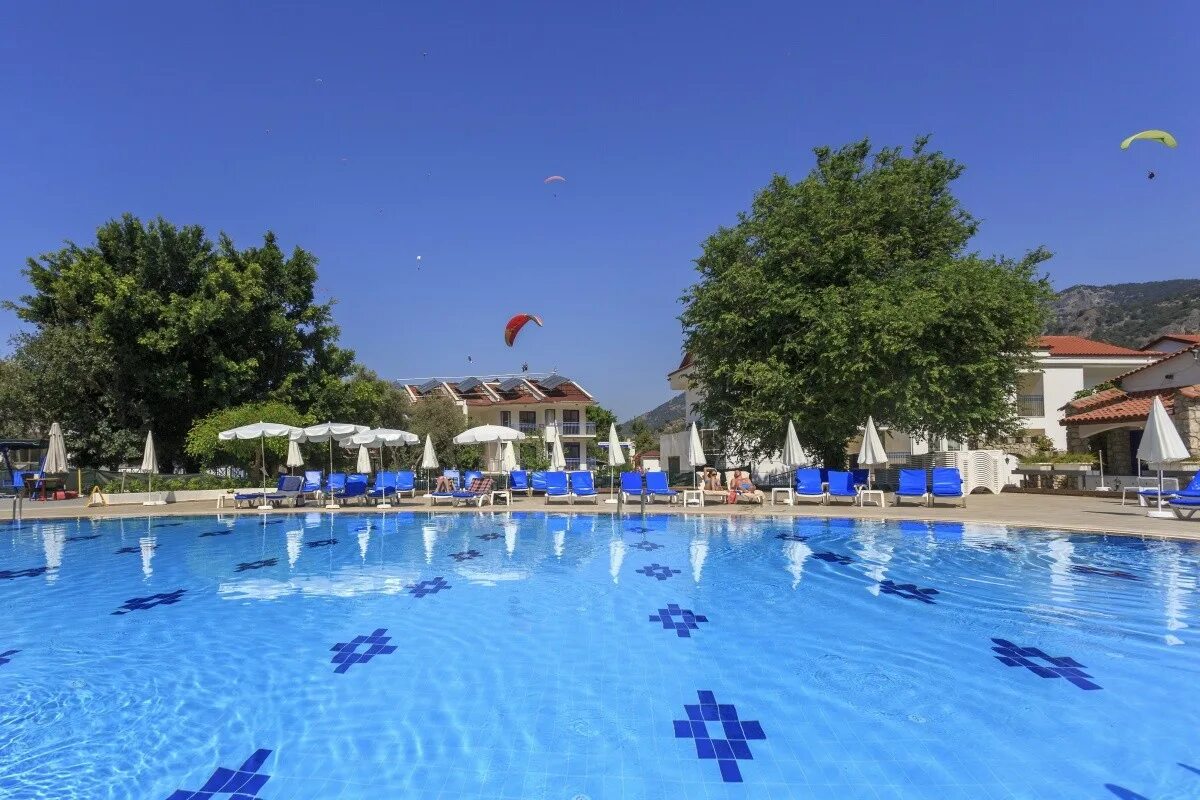 Олюдениз бич резорт. Z Hotels Oludeniz Resort 4. Отель Oludeniz Beach Resort by z Hotels. Z Hotels Oludeniz Resort ex Noa 4 Турция Олюдениз Фетхие. Олюдениз Бич отель 4.