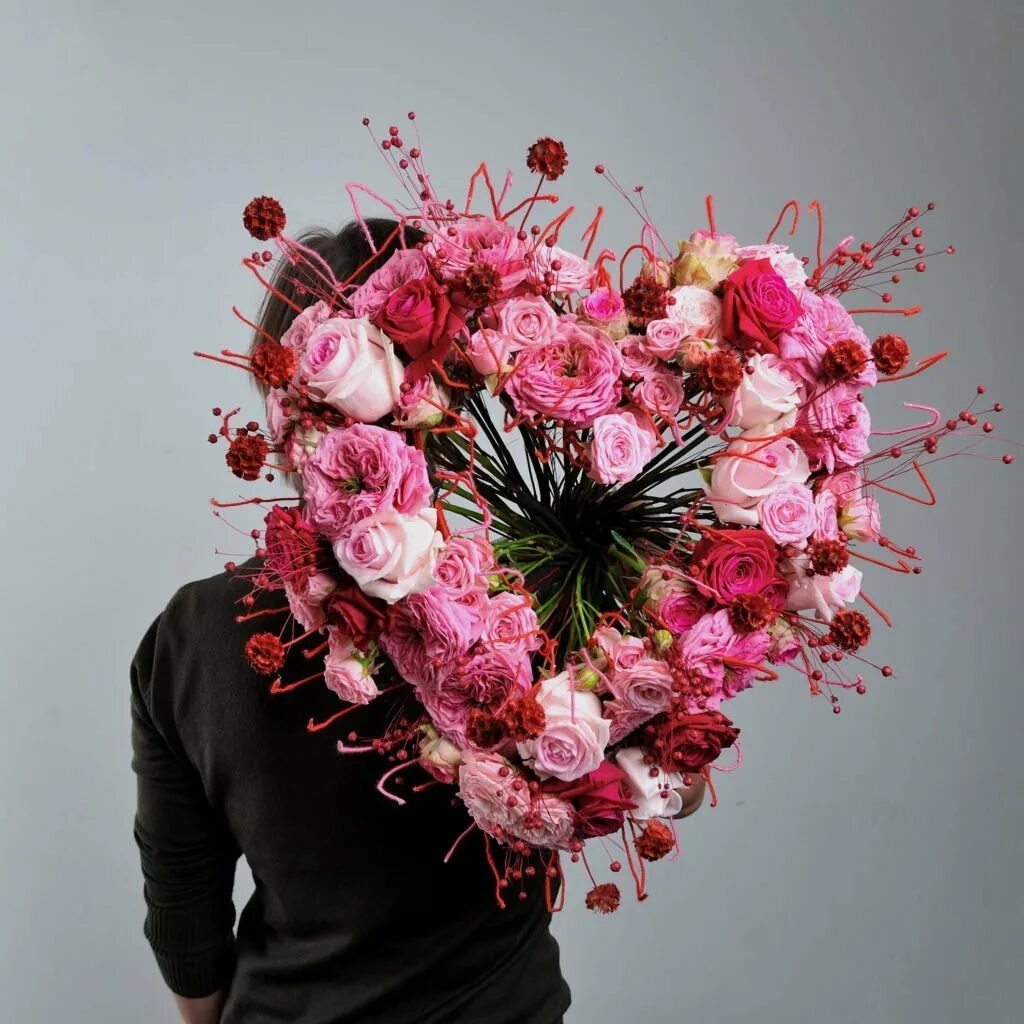 Креативные цветы. Необычные букеты. Креативные цветы. Цветочная композиция. Современная фотография креативная цветы.