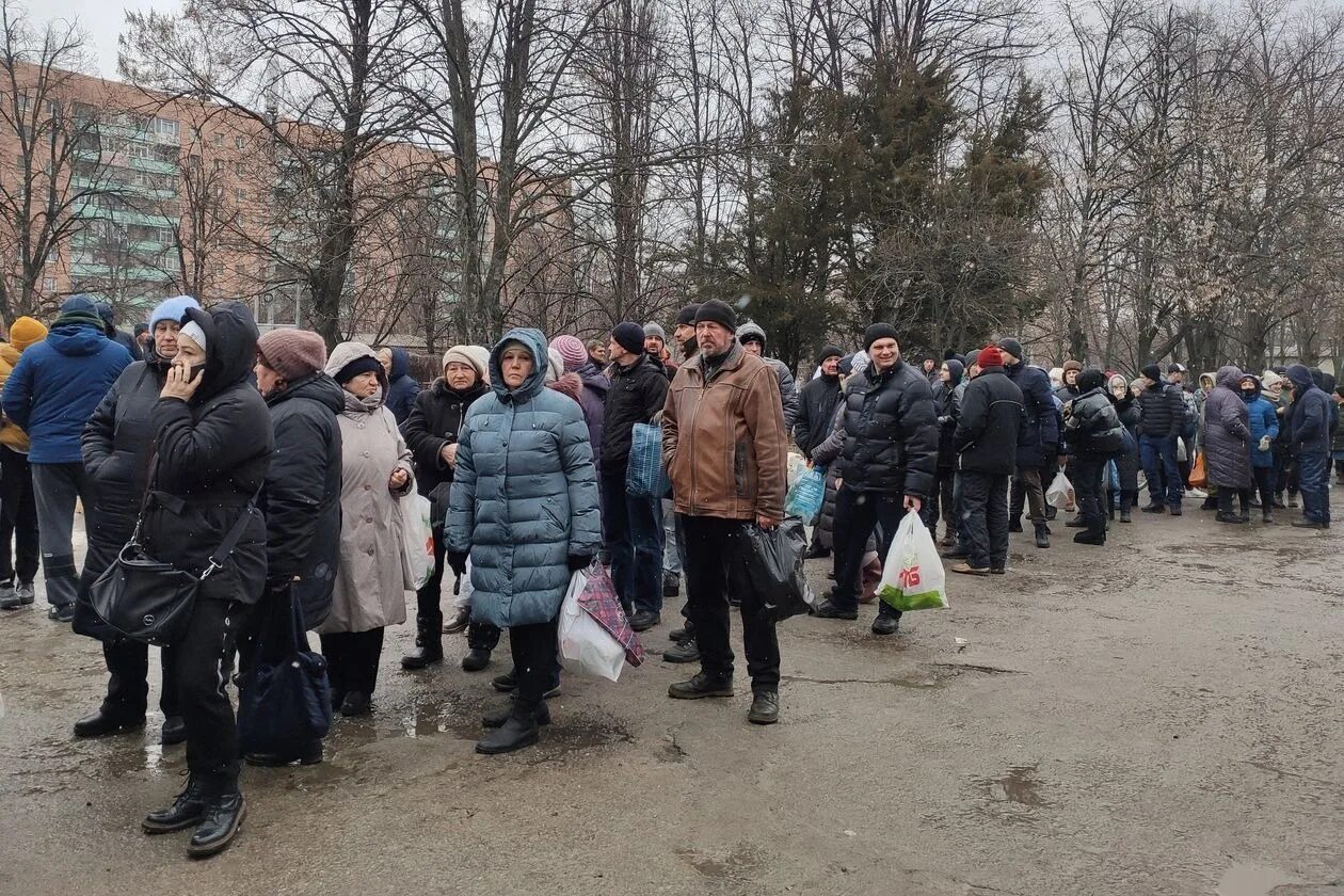 Гуманитарный коридор Мариуполь. Жители Харькова. Жители Москвы. Гуманитарные коридоры на Украине. События 6 сентября