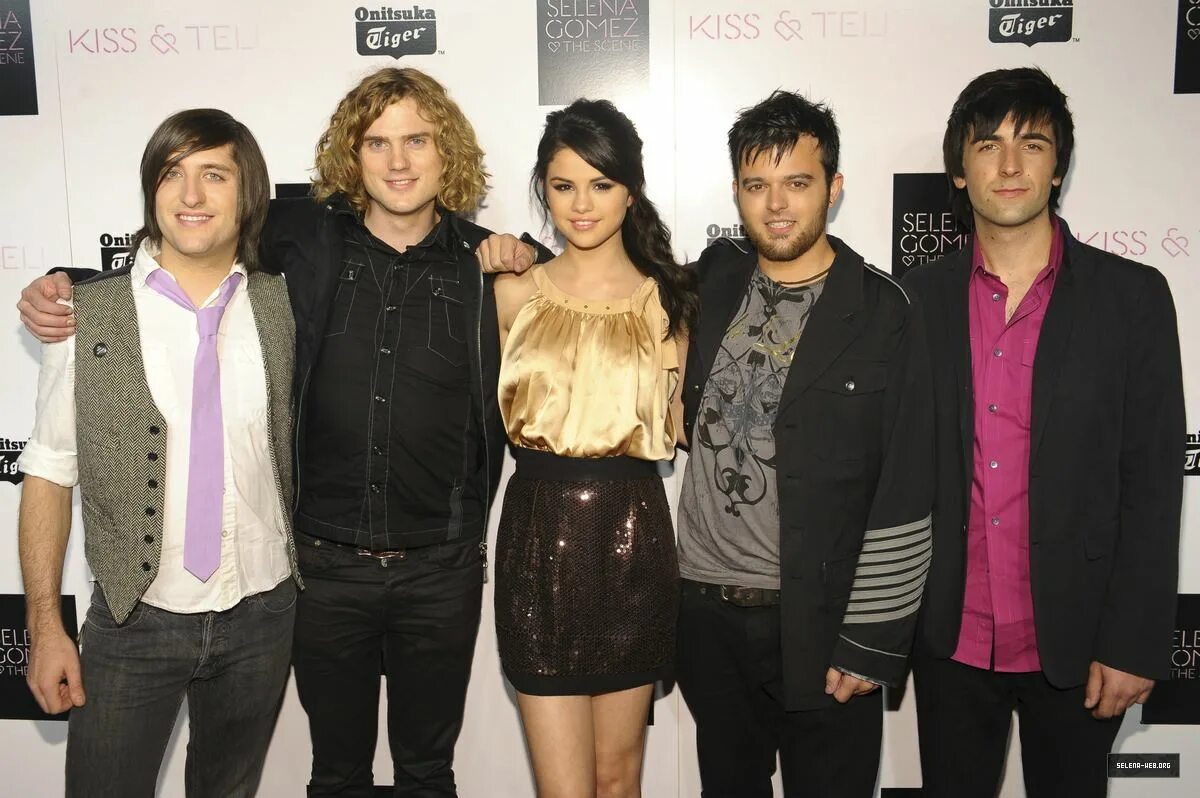 Be on the scene. Группа selena gomez &amp; the scene. selena gomez &amp; the scene поп-рок группа.
