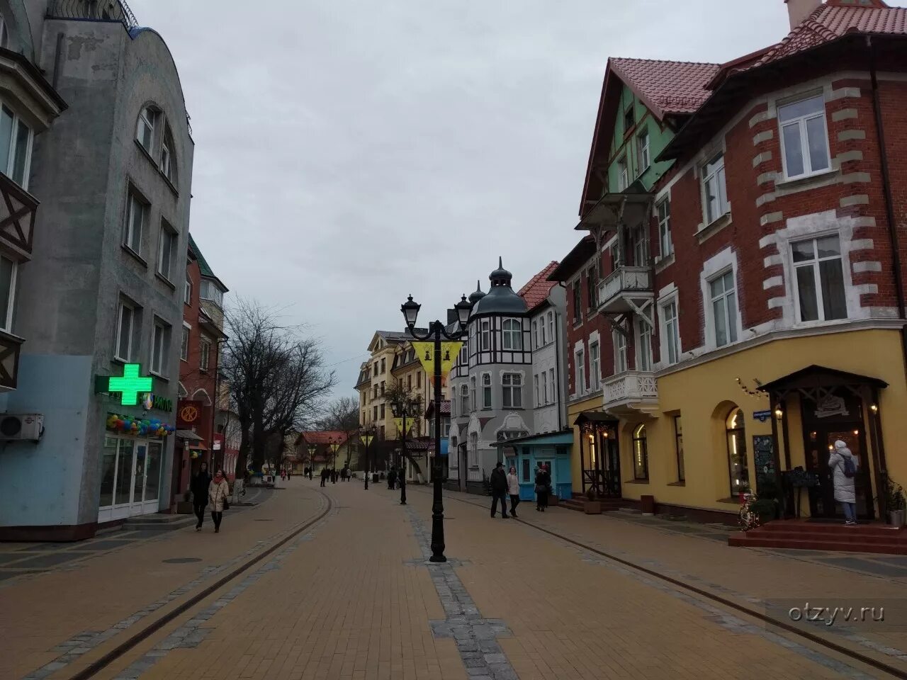 Население города зеленоградска. Зеленоград Калининградская область. Зеленоградск Центральная улица. Зеленоградск Калининградской области. Зеленоград Калининград.