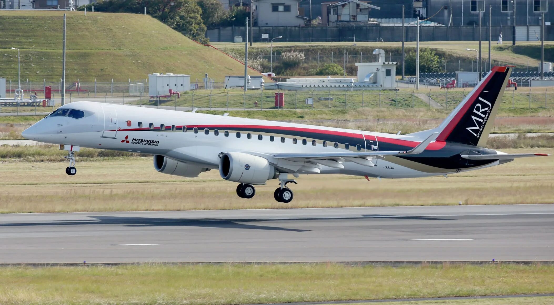 Bombardier crj air serbia. Mitsubishi crj. Crj 200 ювт аэро компоновка салона. Bombardier crj200. Mitsubishi crj-200er.