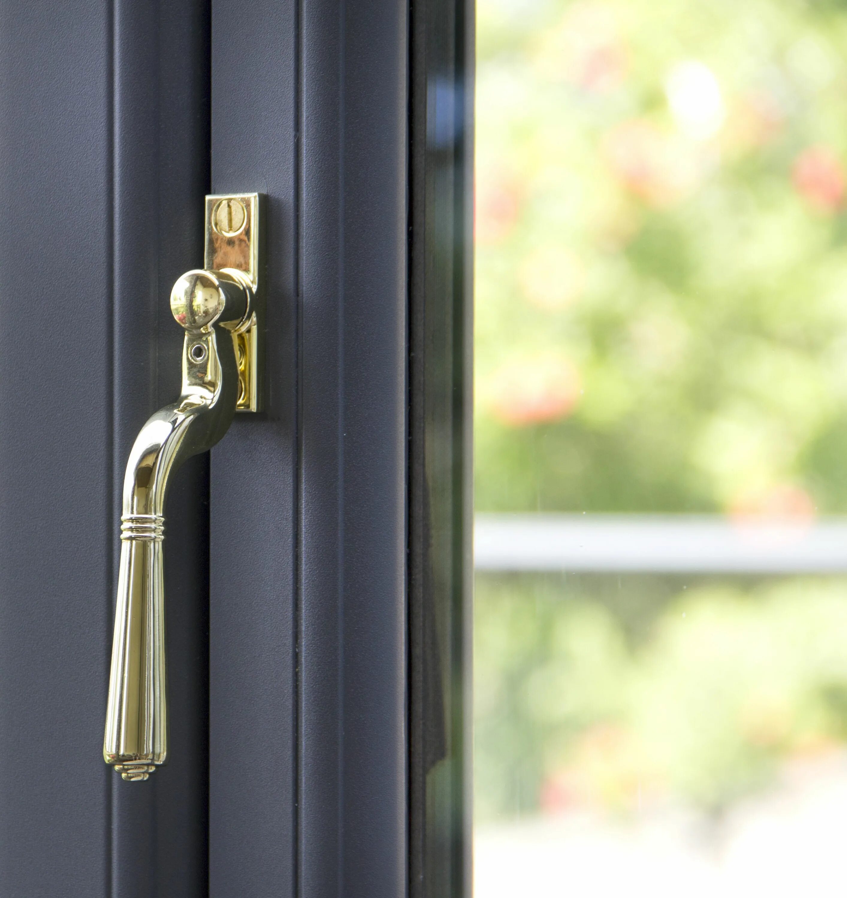 Window handle