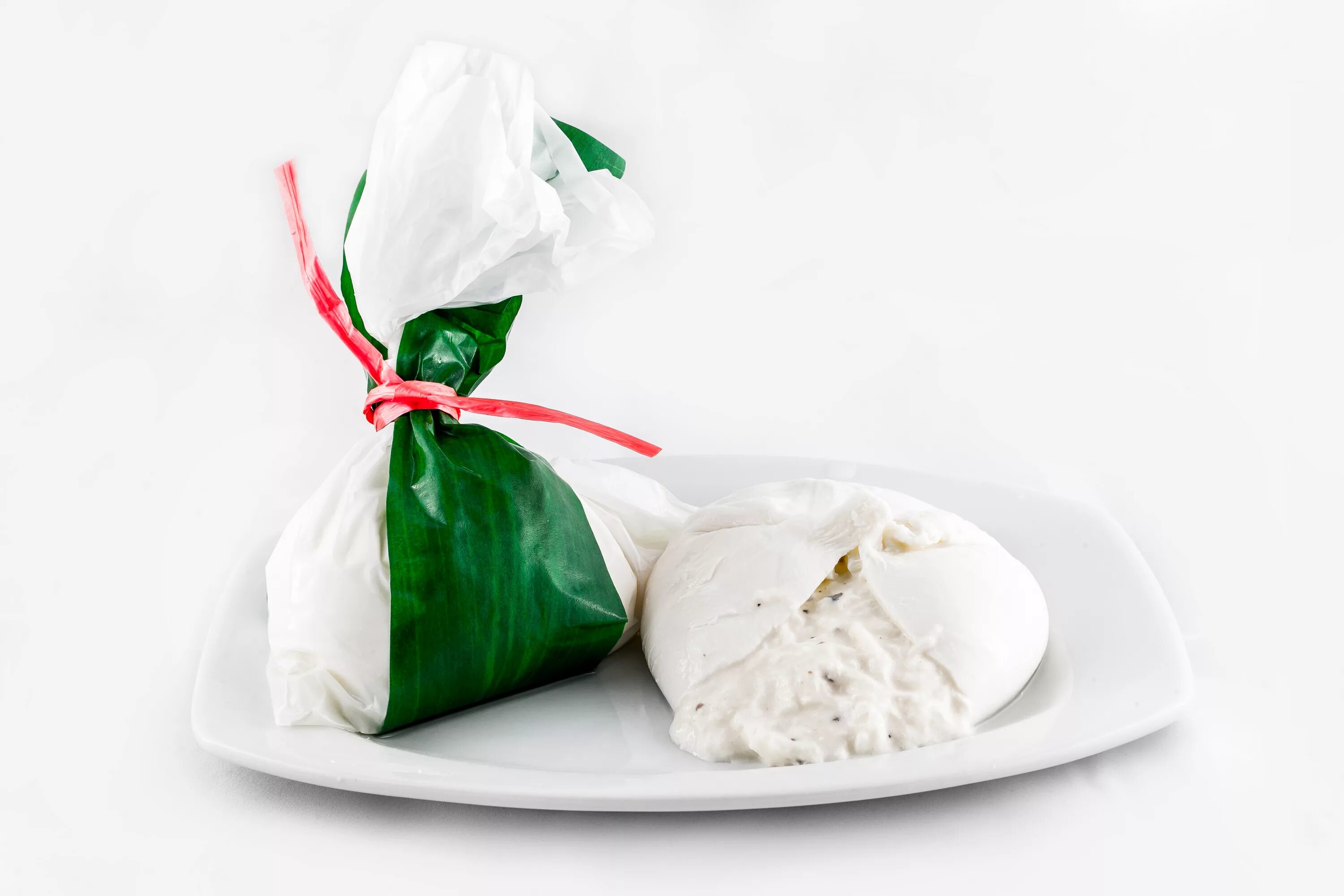 Как есть сыр в мешочке. Буррата дольче латте. сыр буррата. буррата (burrata. сыр мешочком буррата.