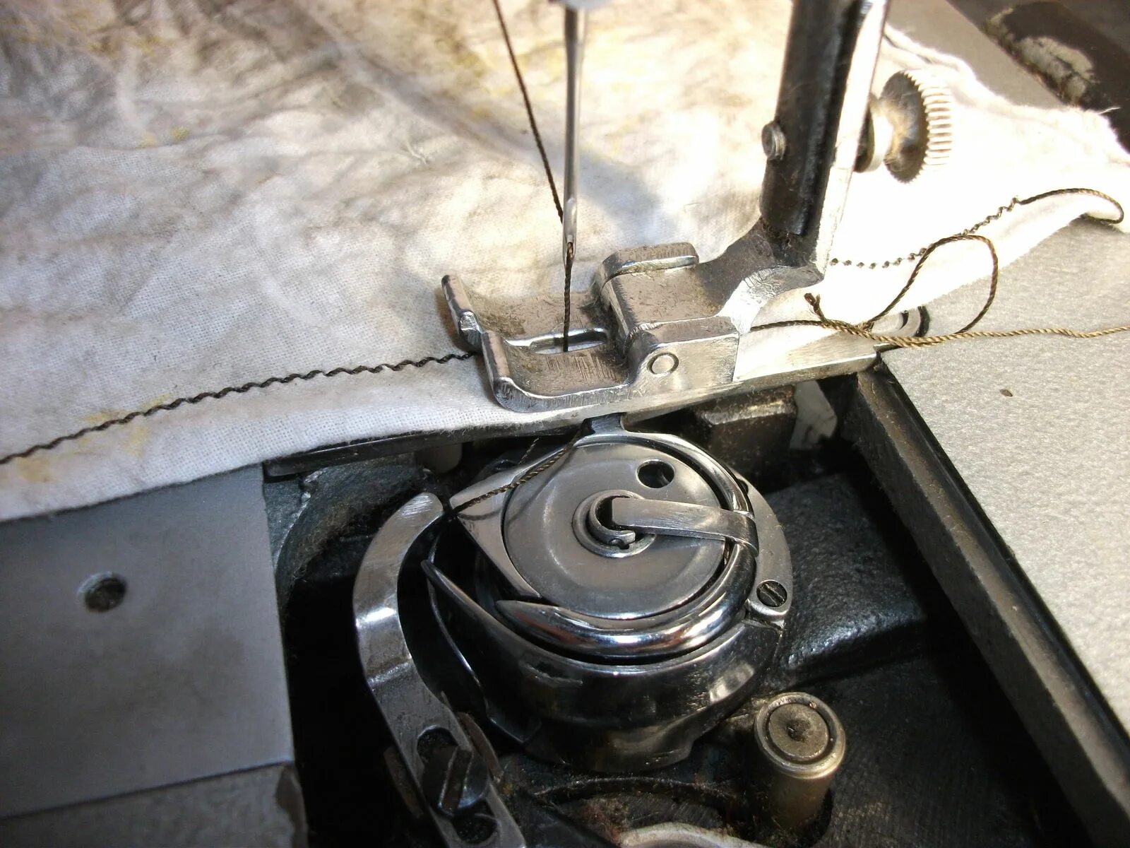 Челнок пмз. Привод челнока швейной машины ПМЗ 1862. ПМЗ 862. Привод челнока швейной машины чяйка2. Лапки для швейной машины ПМЗ 862.
