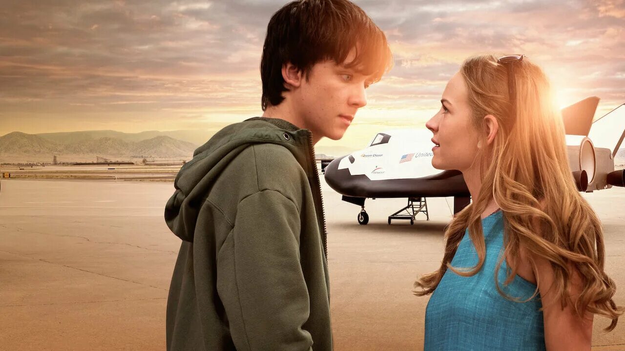 Broadsheets and tabloids примеры. Бритт робертсон космос между нами. The first time between. В первый раз (джон кэздан, 2012). The first time between.