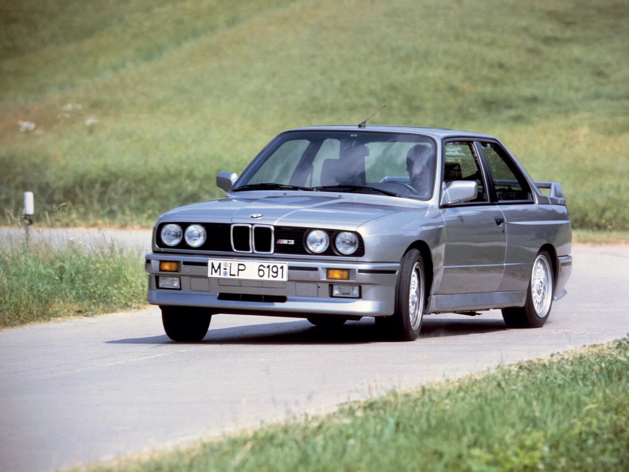Е 3 2 3 20 3 2. BMW 3er II (e30). БМВ е30 1987 купе. BMW m3 1988. BMW m3 1985.