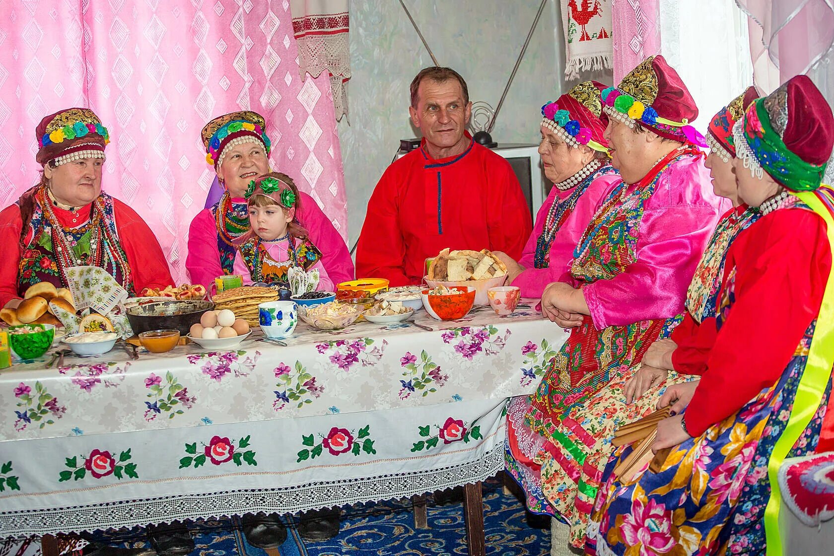 1 жители забайкальского края. Народ семейские Забайкалья. Семейские староверы Забайкалья. Народы Забайкалья Гураны. Семейские староверы Забайкалья Тарбагатай.