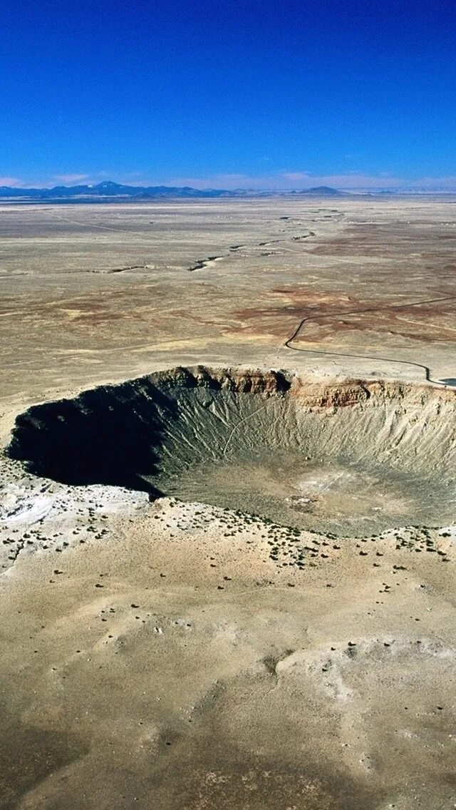 Кратер от метеорита убившего динозавров. Метеорит Чиксулуб. Чиксулубский кратер. Метеоритный кратер в Мексике. Кратер от метеорита в Мексике.