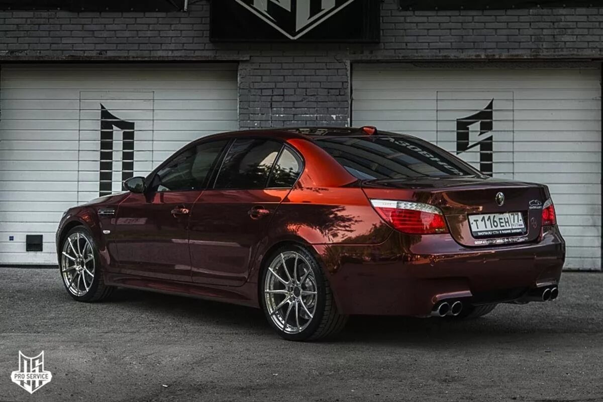 Ти 5 е. BMW m5 e60 тень. БМВ м5 е60. БМВ м5 е60 Давидыча. БМВ е60 Давидыча.