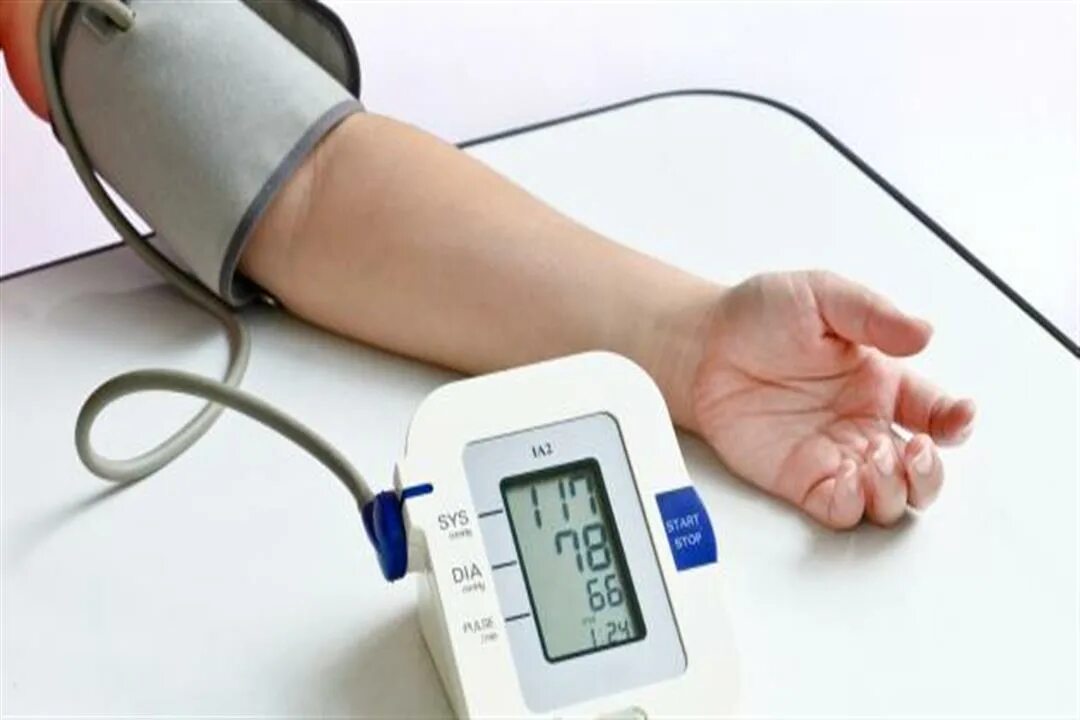 Приложение про давление. Давление метр. Blood Pressure device. Blood Pressure 160. Мальчик кровяное давление.