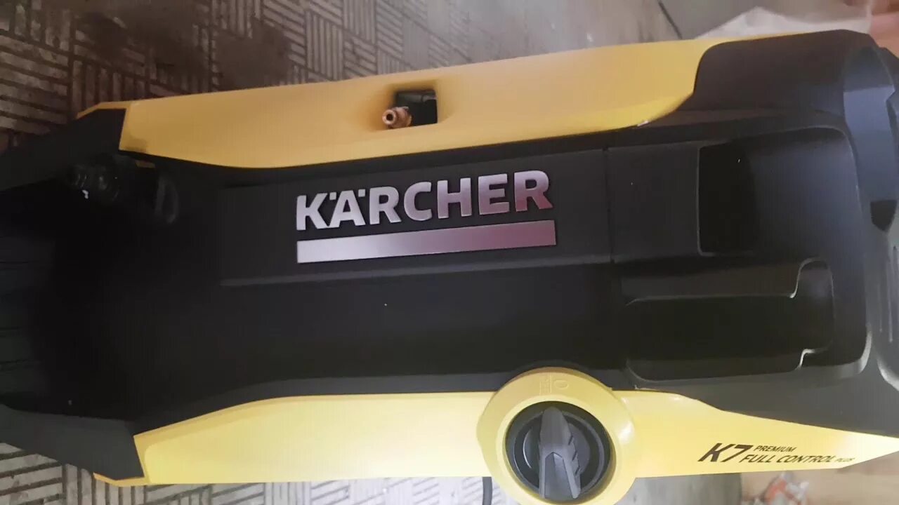 Кёрхер к7 премиум фул контроль. Мойка Керхер к7 премиум. Шильдик Karcher k7 Premium. Кёрхер к7 распаковка.
