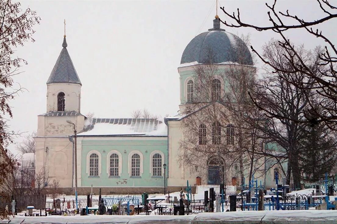 Бирюч воронеж. Бирюч белгородская область. Храм бирюч красногвардейский район. Храм святителя митрофана воронежского бирюч. Село бирюч храм таловский.