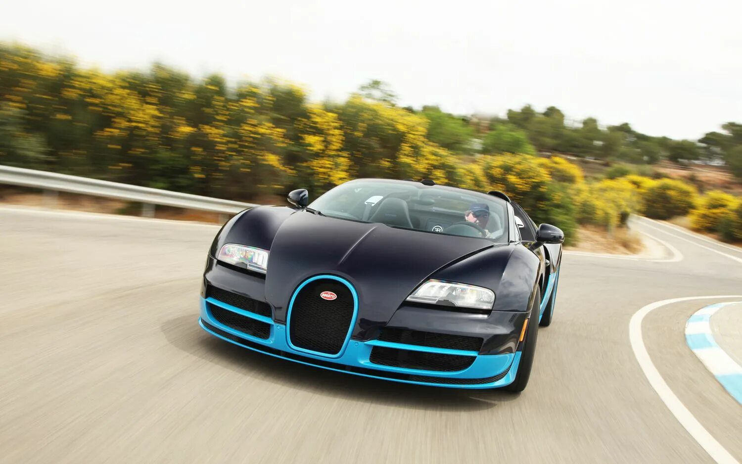 Bugatti Veyron 16.4 Grand Sport Vitesse. Bugatti Veyron Vitesse. Bugatti Veyron 16.4 super Sport. Bugatti Veyron 2013 super. Bugatti 1500