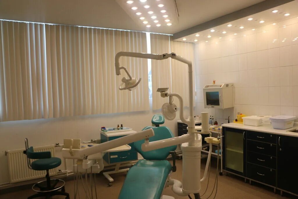 Дента ф шарыпово. Доктор дент серпухов. Серпухов ф дент на московском 44. Стоматология f dent серпухов. Серпухов стоматология дента на урицкого.