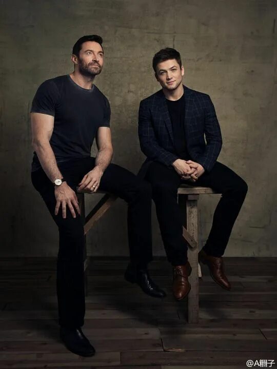 Терон эджертон 2022. Эджертон джекман. Taron edgerton wolverine. Терон эджертон и хью джекман gif. Хью джекман и тэрон эджертон ориентация.