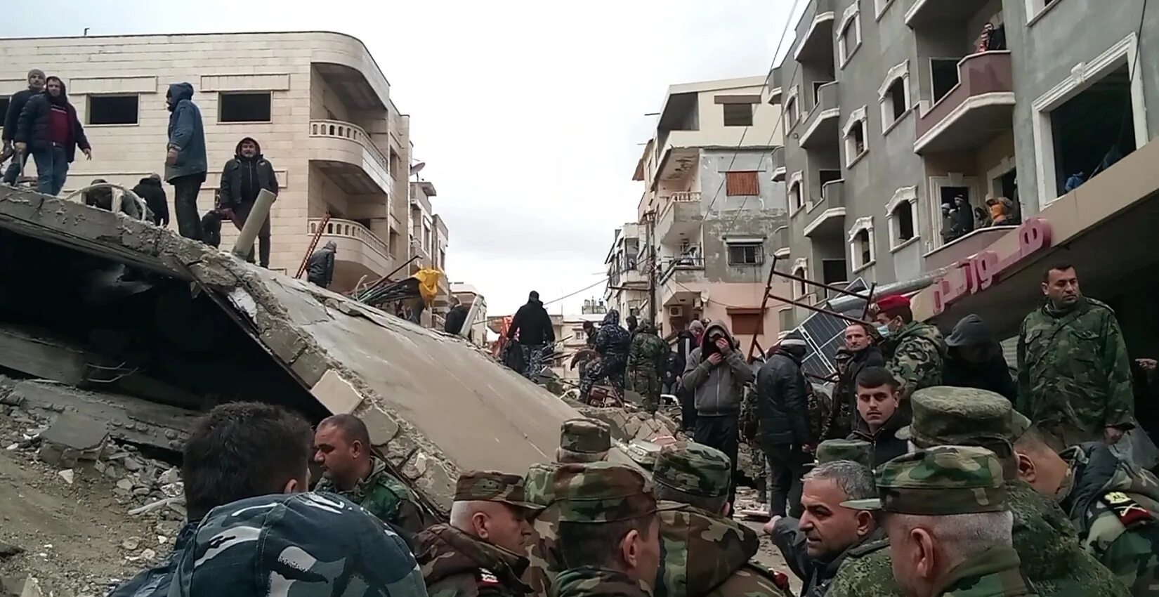 Землетрясение в турции февраль 2023. Протесты в россии. Жертвы землетрясения в турции 2023. Землетрясение в турции 1999 год. Землетрясение в турции и сирии 2023.