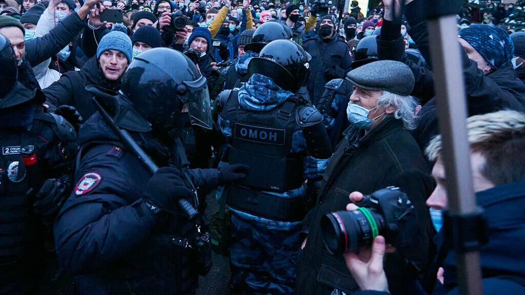 Митинги в москве видео прямая трансляция