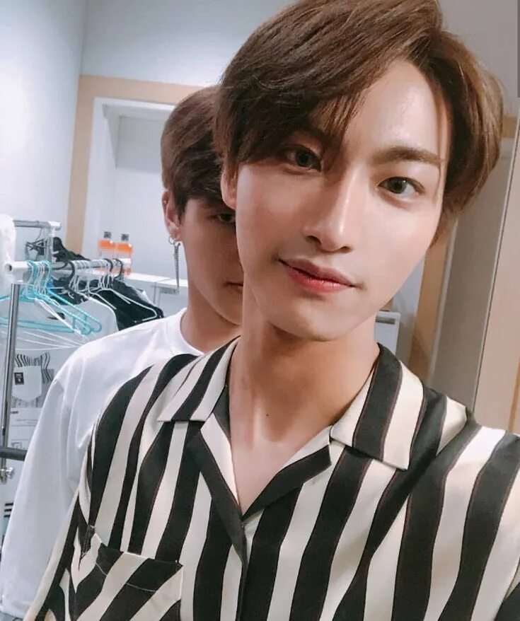 Сонхва клуб. Сонхва ateez. ateez seonghwa. пак сонхва ateez. park seonghwa ateez.