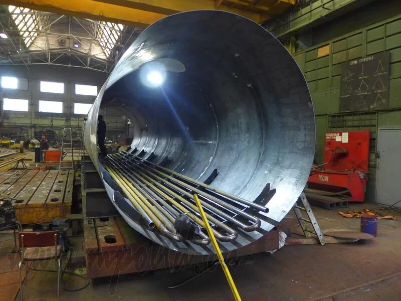 Резервуар с электрообогревом. Резервуар топливной емкости рвс. Греющий кабель на емкость. Емкость подземная дренажная еп-80, епп-80 м3. Прогрев емкостей.