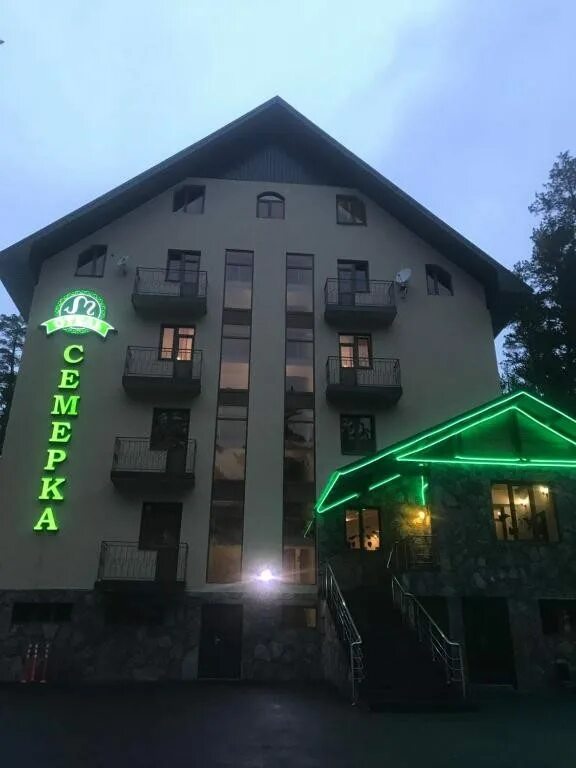 Кафе семерка поляна чегет к отзывы. Гостиница семерка чегет. гостиница семерка поляна чегет. гостиница терскол приэльбрусье. отель moon терскол.