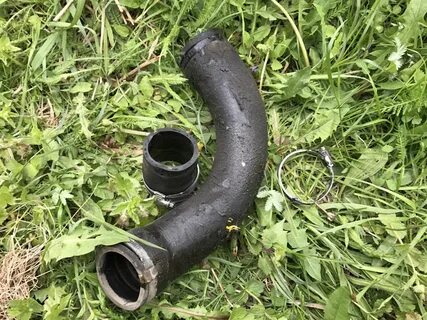 Патрубок вольво