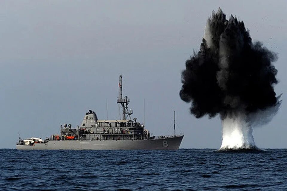 Асу вмс. Минные тральщики ВМС США. Противоминная защита кораблей. Морское минное оружие. Военный корабль.