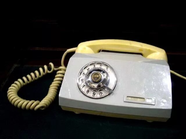 Телефон 70 90 90. Телефонный аппарат спектр та-1146. Телефонный аппарат Тан 80. Телефонный аппарат тас-м4. Старый телефонный аппарат.