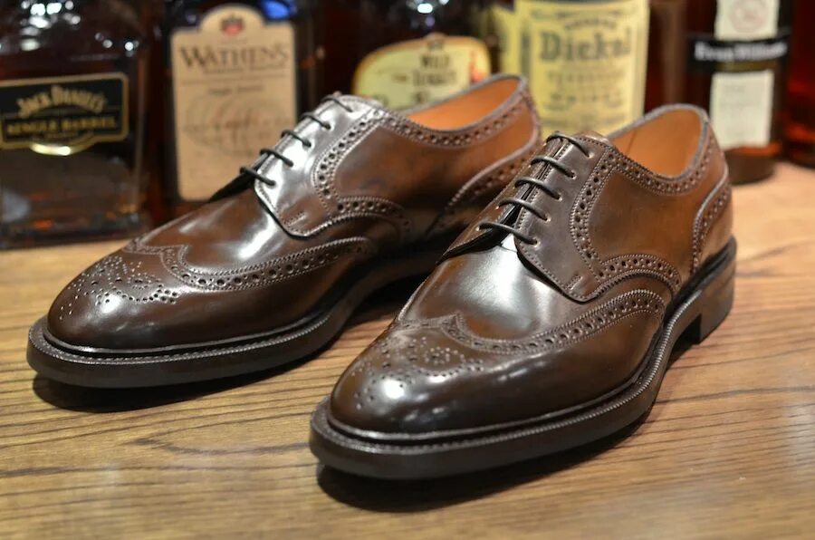 Trickers Bourton. Alden Shoe мужские зимние. Туфли Броги мужские. Ботинки в английском стиле мужские. Эдварде грине