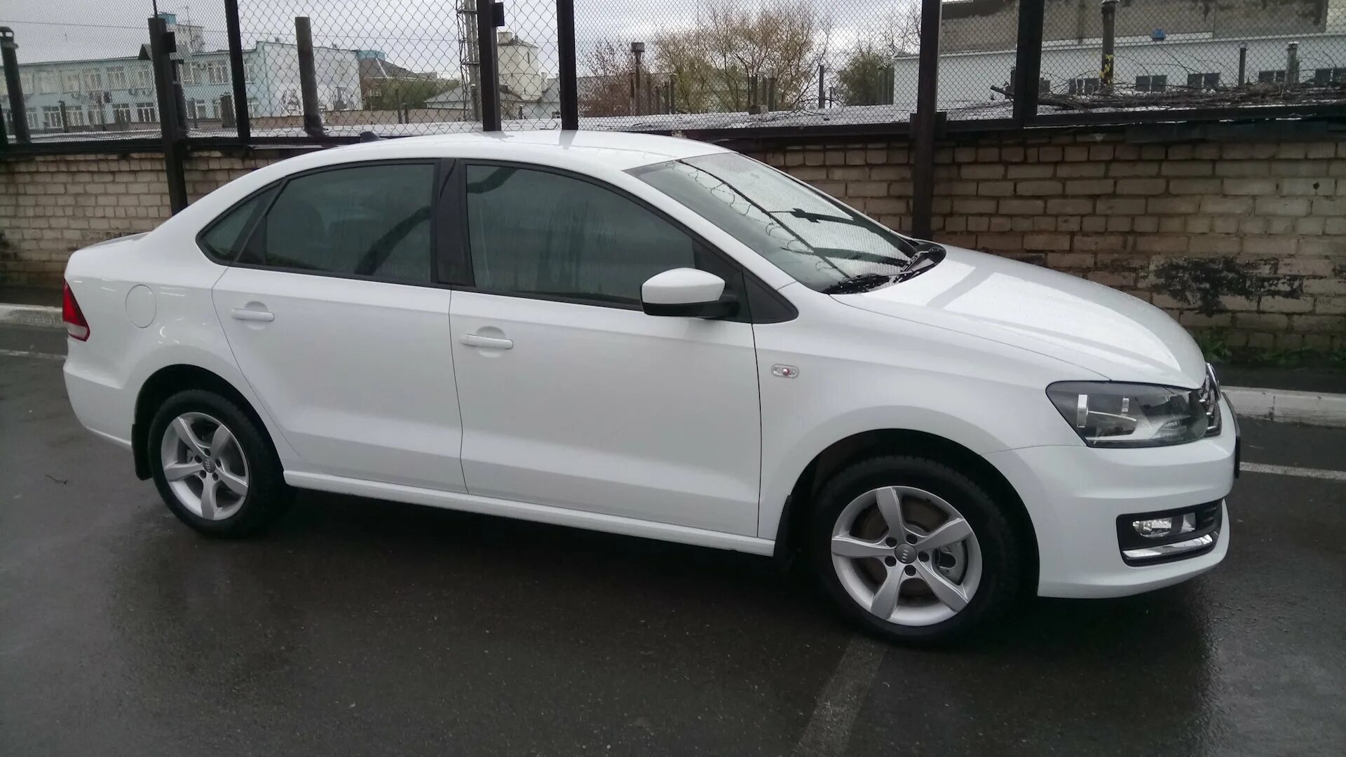 Диски polo sedan r15. Литые диски vw polo sedan r15. Диски polo sedan r15. Диски для фольксваген поло седан r15. Литье на поло седан r15.