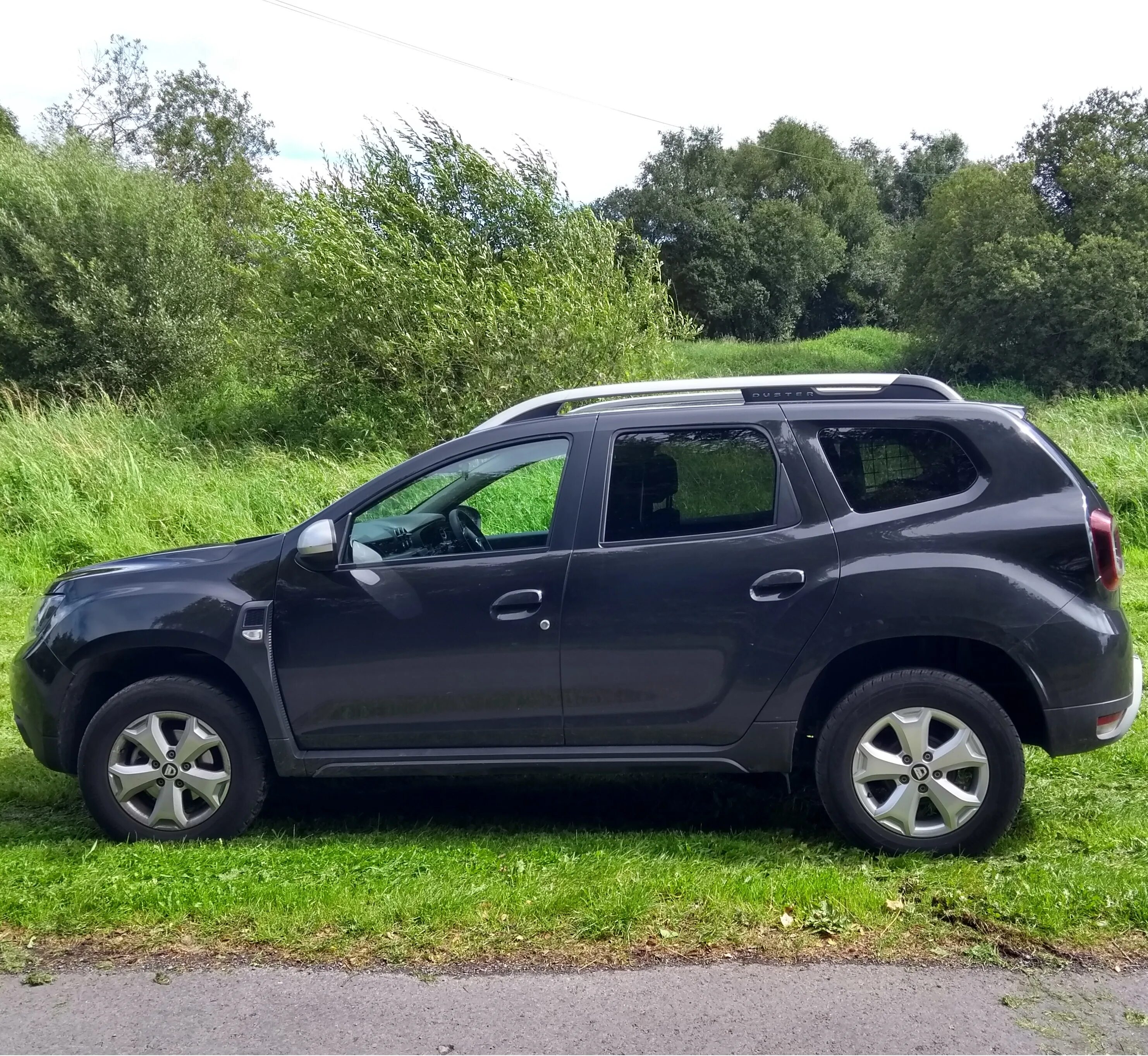 Диски дастер 2019. Dacia duster 2019. дачия дастер 2019. рено дастер новый. рено дастер 2019 черный.