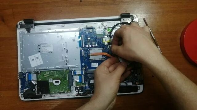 Как разобрать ноутбук rtl8723de HP 15 Notebook(ac103nq) model:RTL8723BE Upgrade:Dual drive +16 GB RAM YouTube